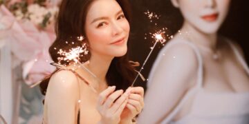 Lý Nhã Kỳ khoe vẻ ngọt ngào trong bộ ảnh đón tuổi mới