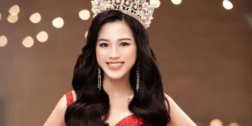 Mãn nhãn trước 5 thiết kế đầm dạ hội của Hoa hậu Đỗ Thị Hà tại Chung kết Miss World 2021