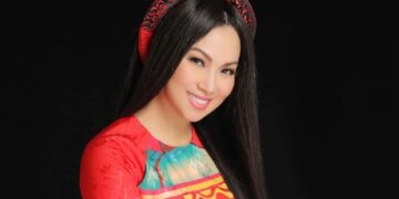 Ông xã tỷ phú ủng hộ Hà Phương làm từ thiện