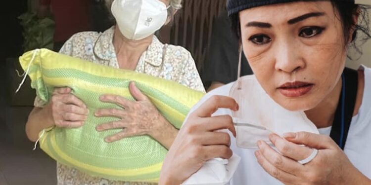 Phương Thanh lên tiếng giữa tin đồn giấu tin mẹ và con gái qua đời giữa mùa dịch