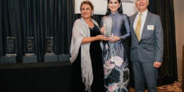 CEO Tập đoàn Liên Thái Bình Dương (IPPG) nhận Huân chương công trạng- Tước hiệu Hiệp sĩ – Ngôi sao Ý