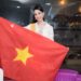 Đỗ Hà, Phương Anh, Ngọc Thảo ôm chặt Ái Nhi trước khi lên đường sang Ai Cập thi Miss Intercontinental