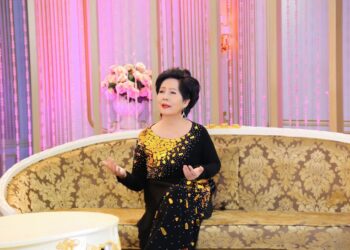 Thái Châu, Phương Dung, Giao Linh rực rỡ hát Tình thắm duyên quê trong đêm nhạc quê hương