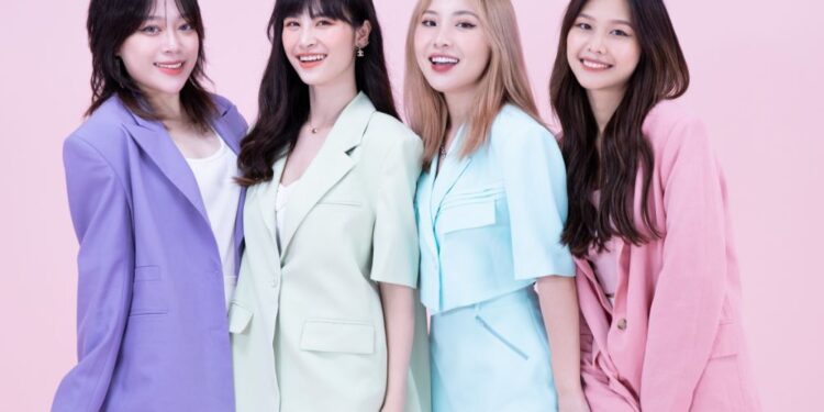 Hồ Ngọc Hà, Đông Nhi hát cùng nghệ sỹ nổi tiếng Hàn Quốc