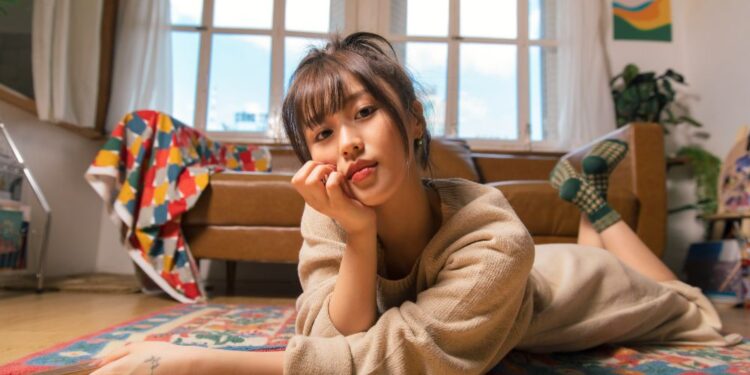 Han Sara lần cuối nhắc về quá khứ lạc mất chính mình thông qua bài hát đặc biệt