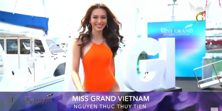 Miss Grand Vietnam Thùy Tiên trình diễn bikini hút mắt tại bến du thuyền
