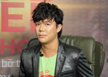 Một Nathan Lee “hoàn toàn khác” trong talkshow The Cover Show