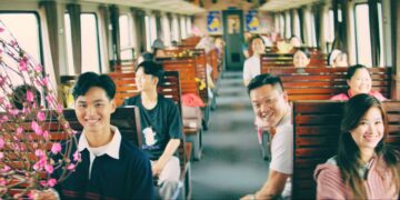 Về nhà – Chuyến đi dài nhất trong tim mỗi đứa con xa quê