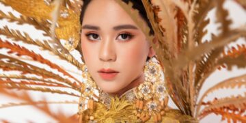 “Ông trùm” của các Hoa hậu Việt Hùng tự tay thiết kế Quốc phục cho Vũ Huyền Diệu đi thi quốc tế