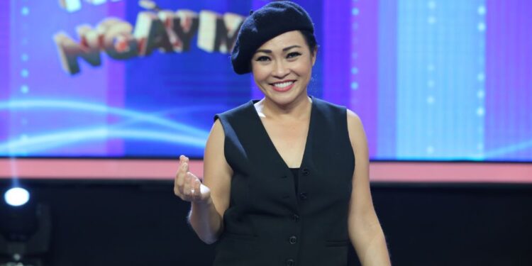 Ca sĩ Phương Thanh tiết lộ từng phải nhịn ăn, nhịn uống vì không muốn làm phí 1 bộ đồ bảo hộ khi tham gia chống dịch