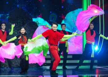 Biên đạo múa Poppy Nhật Liêm vừa múa, hát và cả rap khi hòa vào thiên nhiên Việt Nam