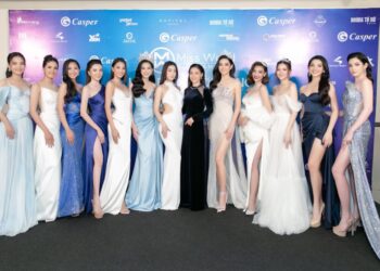 Đỗ Hà tâm sự cùng Đỗ Mỹ Linh và “Bà trùm Hoa hậu” sau khi hoãn thi Chung kết Miss World 2021