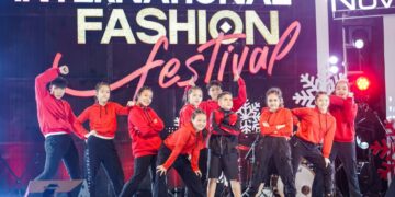 Vừa ra mắt MV Giáng sinh một ngày, rapper nhí Shumo đã trình diễn sân khấu cực đỉnh