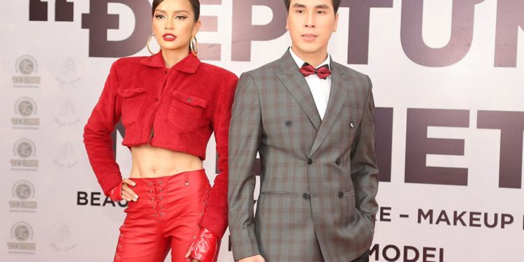 Tạo nên “cơn sốt” trong cộng đồng “beauty lovers”, “Đẹp từng milimet” có gì?