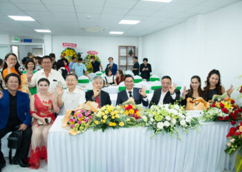 Tập đoàn Mall Ok chính thức khai trương chuỗi cà phê Hydrogen Coffee