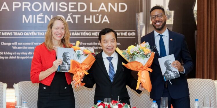“Miền Đất Hứa”- Cuốn hồi ký đặc biệt hấp dẫn của Barack Obama