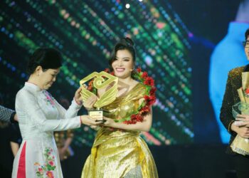 NSƯT Vũ Thành Vinh khâm phục trước sự mạnh mẽ của cô gái nhỏ Thu Hà