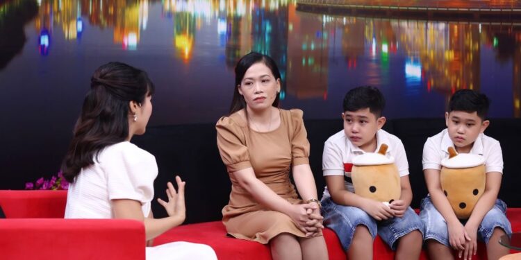 Hai anh em sinh đôi “ước ba sẽ quay về”, không biết rằng ba đã ra đi mãi mãi vì Covid-19