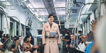 Dược sĩ Tiến gây tranh cãi khi chấm điểm thấp team Xuân Lan nhưng thẳng tay loại thí sinh của Hương Giang