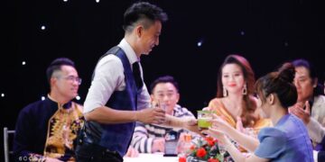 CHÀNG TRAI…KHÔNG XƯƠNG HALLEY OSAMA KHIẾN HOA NHẬT HUỲNH CẢM THẤY “ĐAU LƯNG MỎI GỐI”