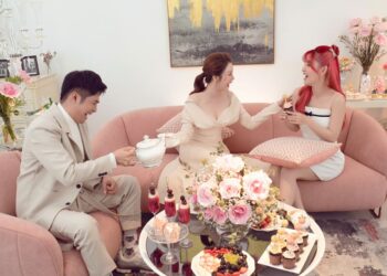 Lý Nhã Kỳ: Yêu người trong nghề dễ đồng cảm