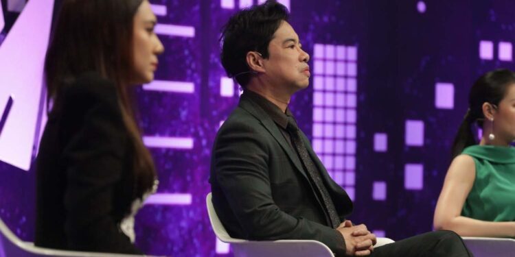 Bị lừa mang bầu, người mẹ khuyết tật nén nỗi đau nuôi con trong tủi khổ