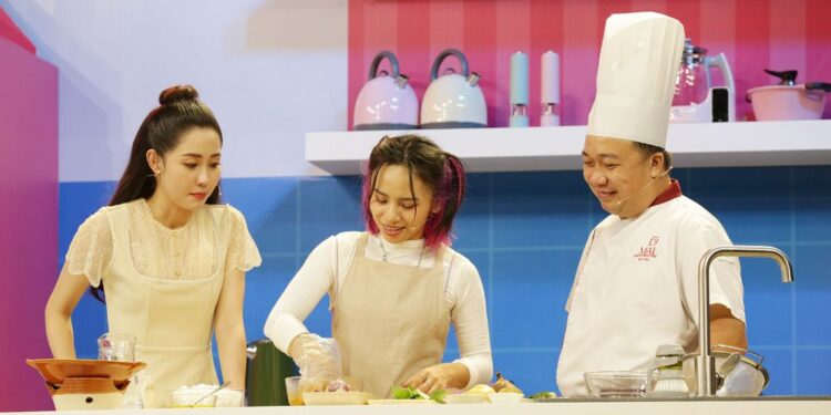 Bóc mẽ thành tích học tập “khủng” của cây hài Ngọc Phước trong Thách Sao Nấu Được