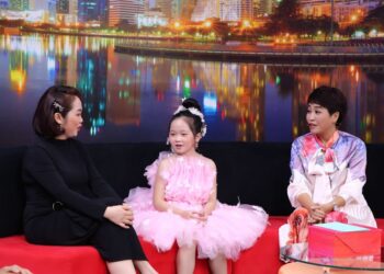 MC Ốc Thanh Vân khuyên những người mẹ nóng tính “nhìn con sửa mình”