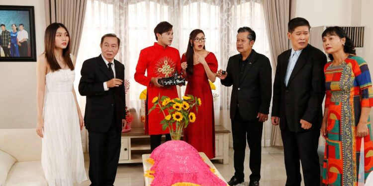 Thúy Diễm, Gin Tuấn Kiệt cùng bị “cách ly Covid” trong Sui Gia Hay Xui Gia