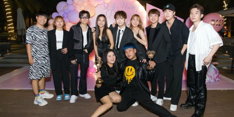 Fan boylove sướng rơn khi thấy Đỗ Hoàng Dương – Cody tái ngộ sau tin đồn “nghỉ chơi”