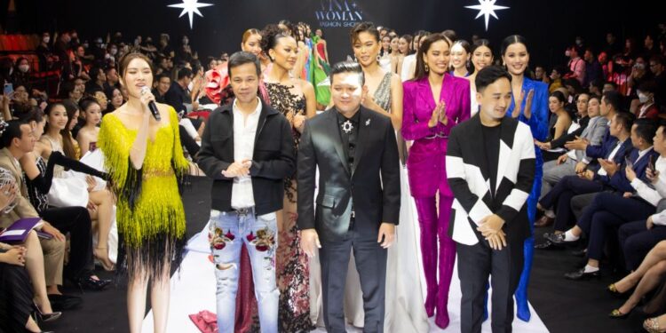 HAI MENTOR: MÂU THỦY – KIM DUYÊN LÀM VEDETTE, “ĐỐT CHÁY”SÂN KHẤU VINAWOMAN FASHION SHOW