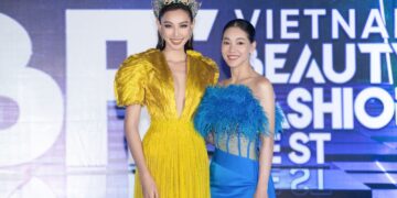 Lương Thùy Linh, Kiều Loan, Tường San “cưỡi” siêu xe, đội vương miện bạc tỷ dự sự kiện