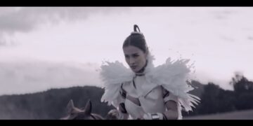 Đông Nhi và Noo Phước Thịnh ra trận, đối đầu cực căng trong MV huyền sử