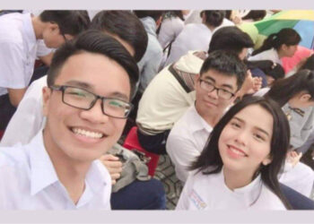 Phí Phương Anh và MiiNa khiến netizen bất ngờ khi tung loạt ảnh thời còn học sinh