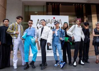 “SÀN ĐẤU” THE BEST STREET STYLE DAY 1 DIỆN TỪ ĐỒ 2HAND ĐẾN OUTFIT TRĂM TRIỆU