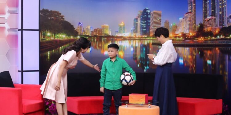 Ốc Thanh Vân chỉ ra những tai hại của việc kiểm soát con quá mức