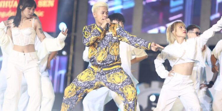 Ca sĩ Trọng Hiếu bất ngờ tiết lộ từng nhiều lần muốn từ bỏ nghệ thuật