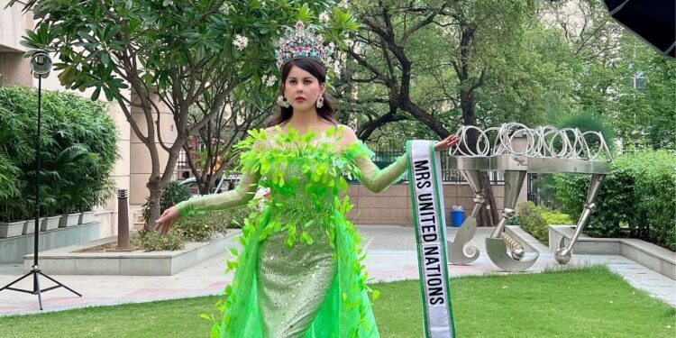 NTK Jessica Ca gửi ý tưởng Lộc Biếc cho Hoa hậu Nguyễn Như Quỳnh đi thi quốc tế