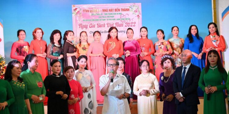 Bác sỹ Hoa hậu qúy bà Duyên dáng Việt Nam tổ chức thành công ngày “Gia đình yêu thương” 