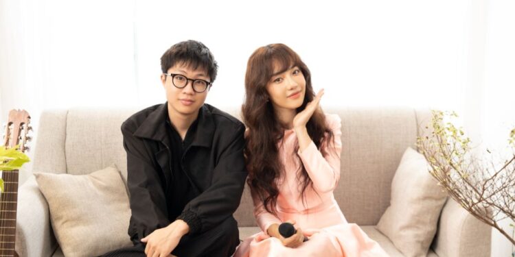 Màn kết hợp quá bất ngờ: Hoàng Duyên và Obito hát nhạc Trịnh?