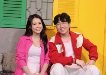 Phát La hóa thân thành Google – trả lời tất cả câu hỏi khó đỡ của Sam