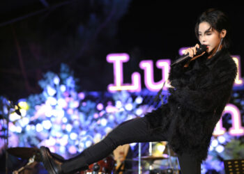 Xem lại concert đầu tiên, Vũ Cát Tường bồi hồi: “Năm đó tôi quá liều lĩnh khi không có nhiều tiền trong tay”