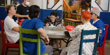 Trịnh Thăng Bình và DaLAB lần đầu tâm sự trên bàn nhậu