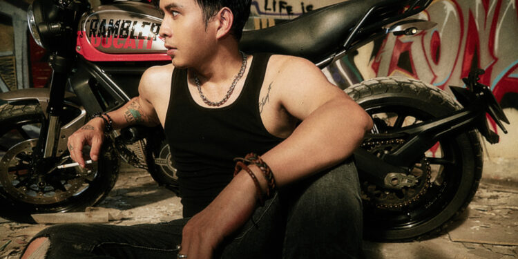 Lý do Hồ Quang Hiếu dành nhiều thời gian tập gym, chăm sóc nhan sắc?