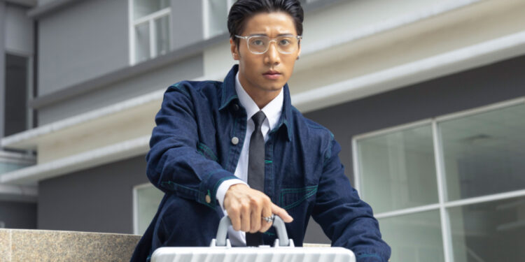 Thiên Minh, Tôn Kim Lâm, Tim Phạm hóa điệp viên siêu hạng cùng vali Tumi Bullet Train