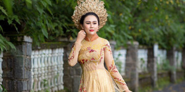 Hoa hậu thiện nguyện Lý Kim Ngân kiêu sa trong thiết kế của Tommy Nguyễn