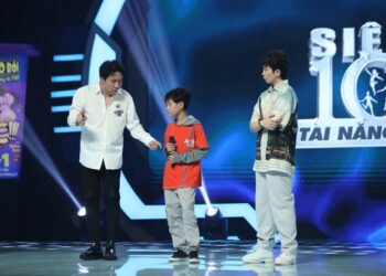 TRẤN THÀNH, ƯNG HOÀNG PHÚC RA ĐỀ KHÓ THỬ THÁCH SIÊU TÀI NĂNG NHÍ ĐÁNH GOLF 5 TUỔI