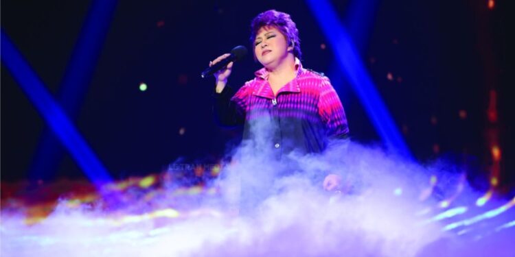 Thương tiếc nữ The Cover Show mùa 1 Hà Lan Phương