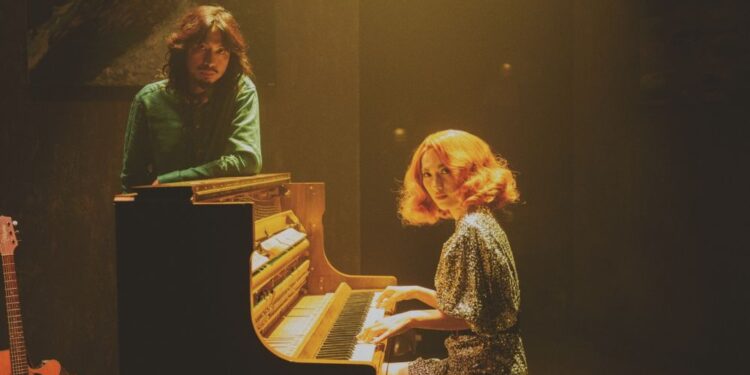 Các nghệ sĩ bắt trend MV Diễn Viên Tồi của Đen, có cả “sao hay ra dẻ quá”