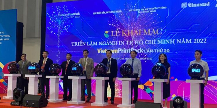 Khai mạc Triển lãm quốc tế về máy móc thiết bị công nghiệp ngành Dệt May lần thứ 20